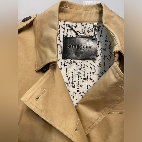 Givenchy belted double-breasted Mid length tan trench coat - Picture 9 of 13